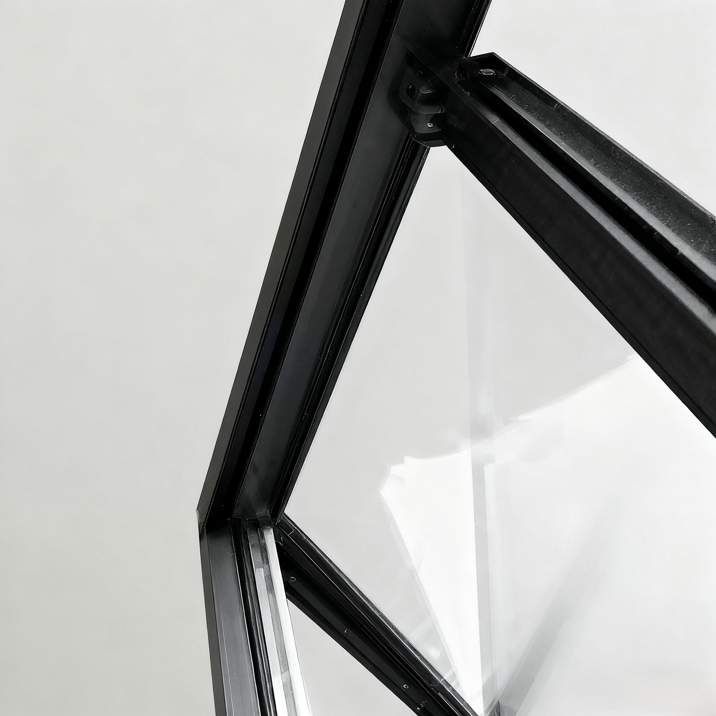 Diamond-shaped sliding black frame